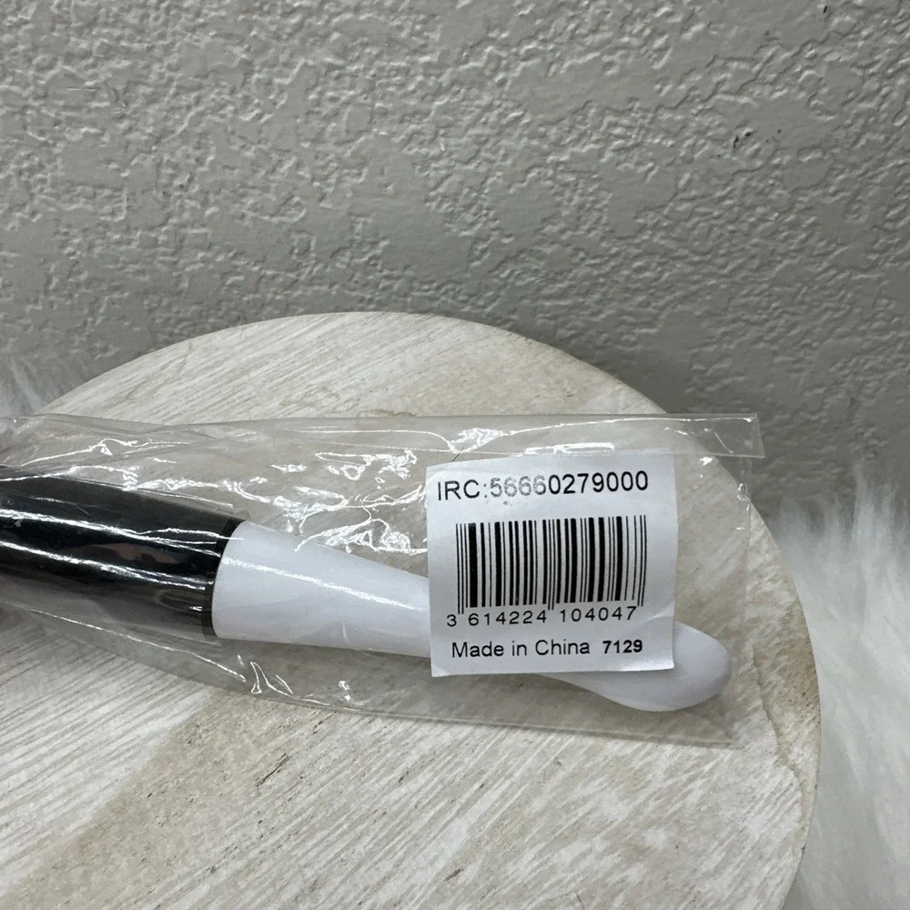 $11 🌙 Philosophy‎ Skin Tint Complexion Brush NEW